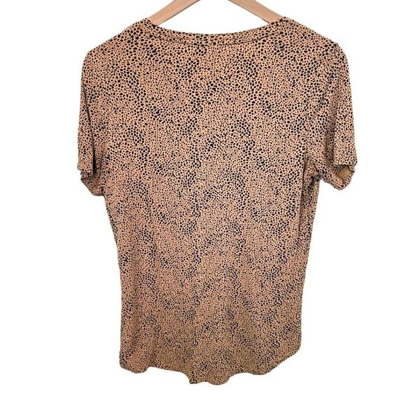 Old Navy Luxe V-Neck T-Shirt Brown Animal Print M - Picture 4 of 5